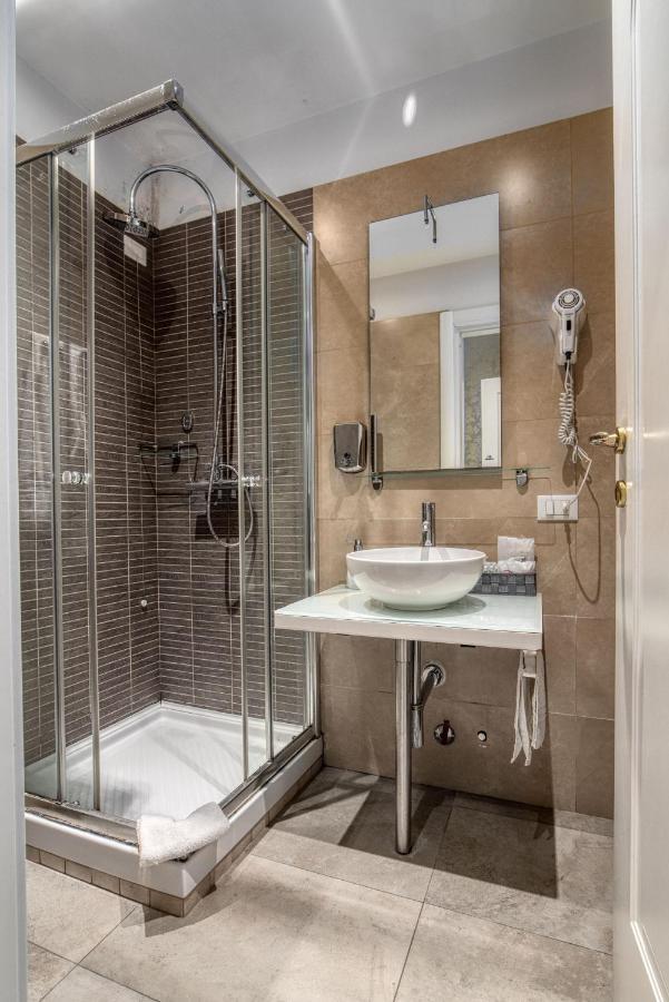 Trevi Qq Rooms Roma Esterno foto