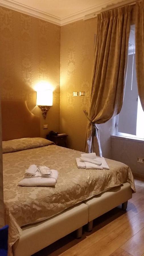 Trevi Qq Rooms Roma Esterno foto
